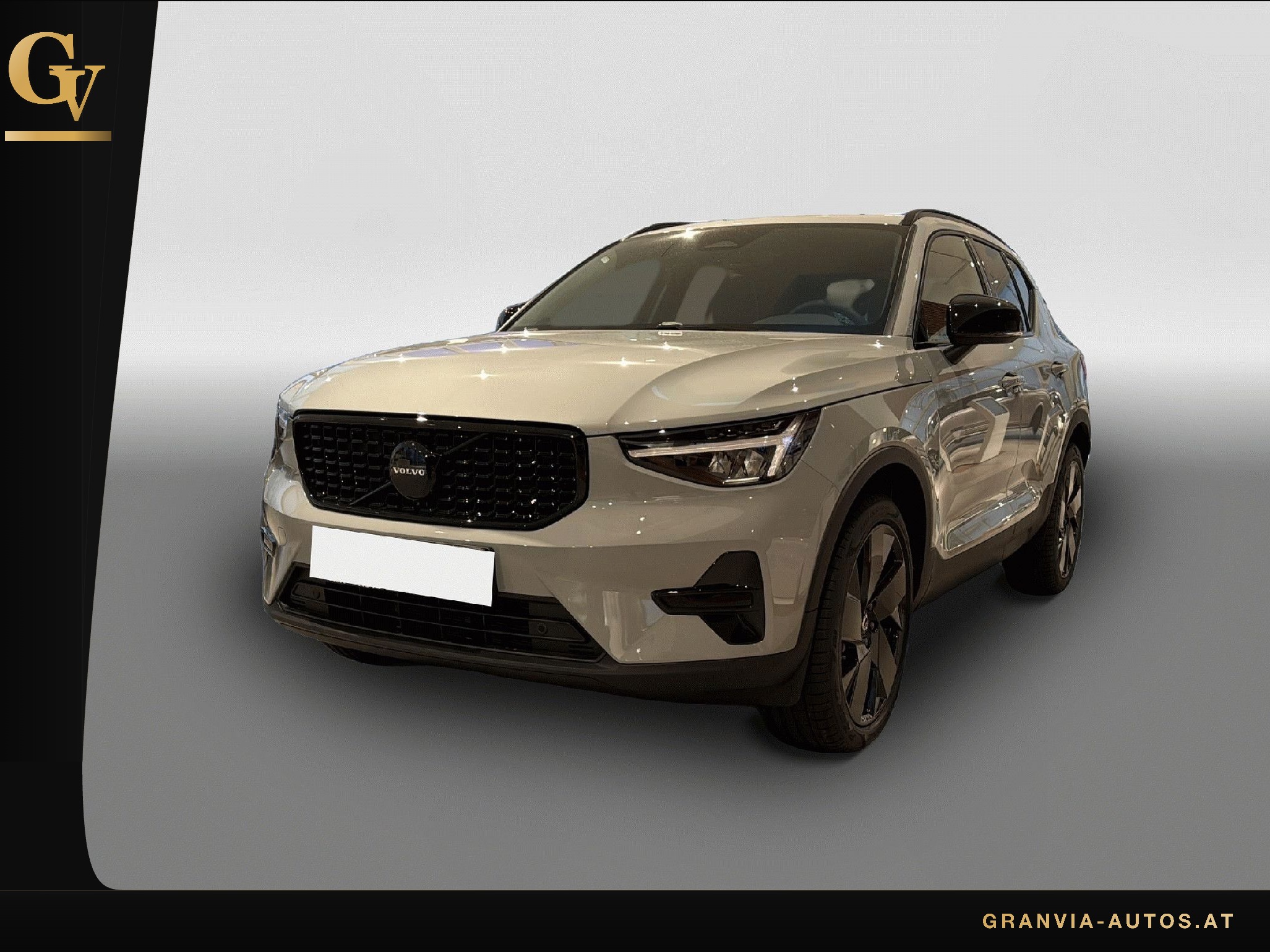 Volvo XC 40 Plus Black Edition 2WD Bluetooth LED Klima